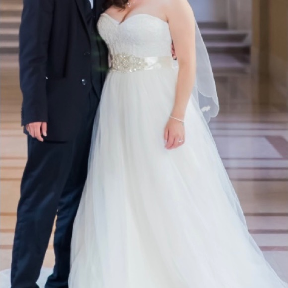 David’s Bridal Pearl and Rhinestone Ivory Sash